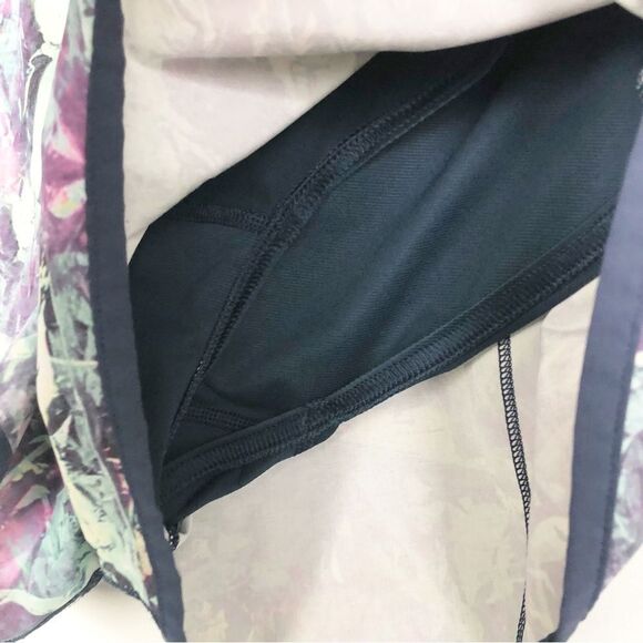 LULULEMON | RARE!! Run: Speed Shorts Iridescent Multi/Deep Navy Women’s Size 8 - Picture 7 of 13